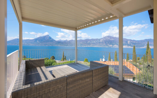 RESIDENZA “LAGO BLU”